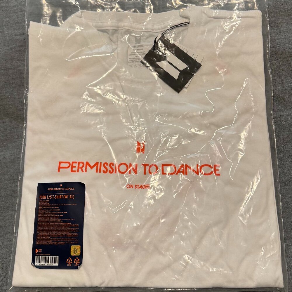 BTS Official Merch - PTD long-sleeve XL Shirt